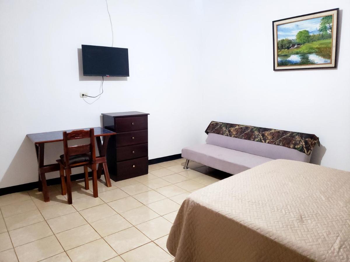 Judys Home - Bed And Breakfast Retalhuleu Dış mekan fotoğraf
